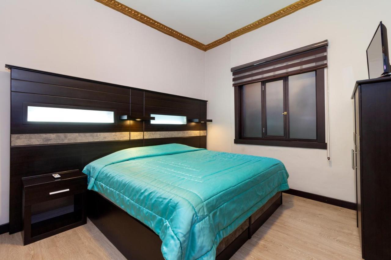 Hotel Majestic 2 By Hhg Κουένκα Εξωτερικό φωτογραφία