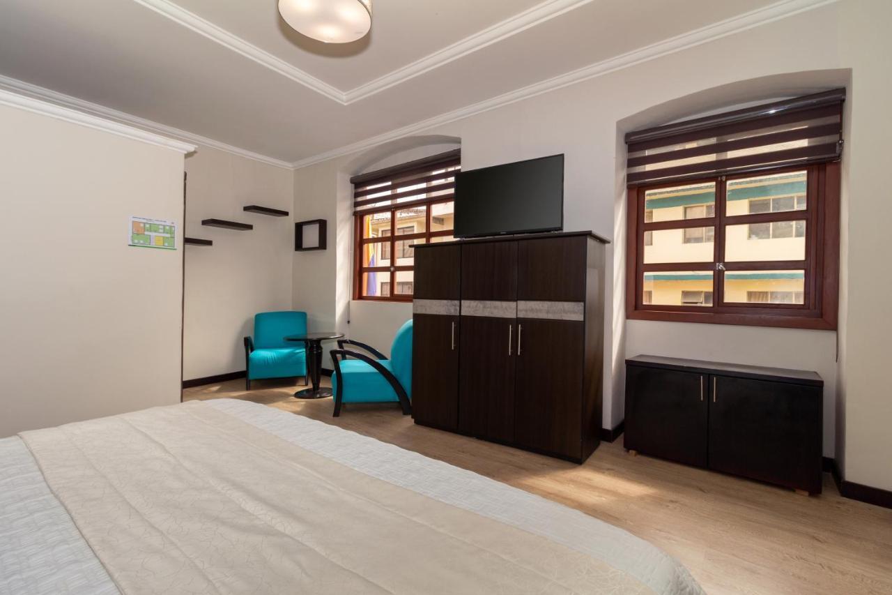 Hotel Majestic 2 By Hhg Κουένκα Εξωτερικό φωτογραφία