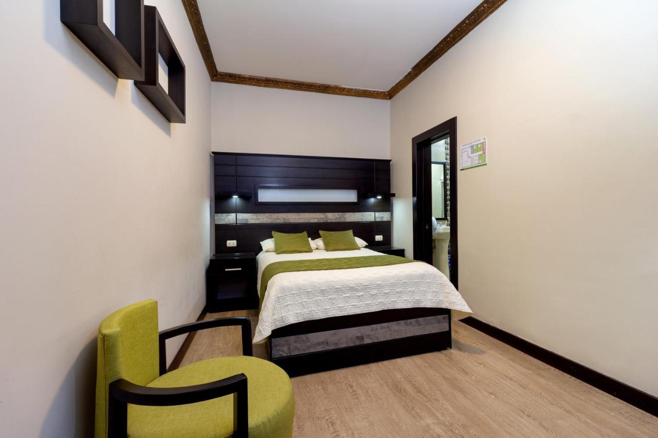 Hotel Majestic 2 By Hhg Κουένκα Εξωτερικό φωτογραφία