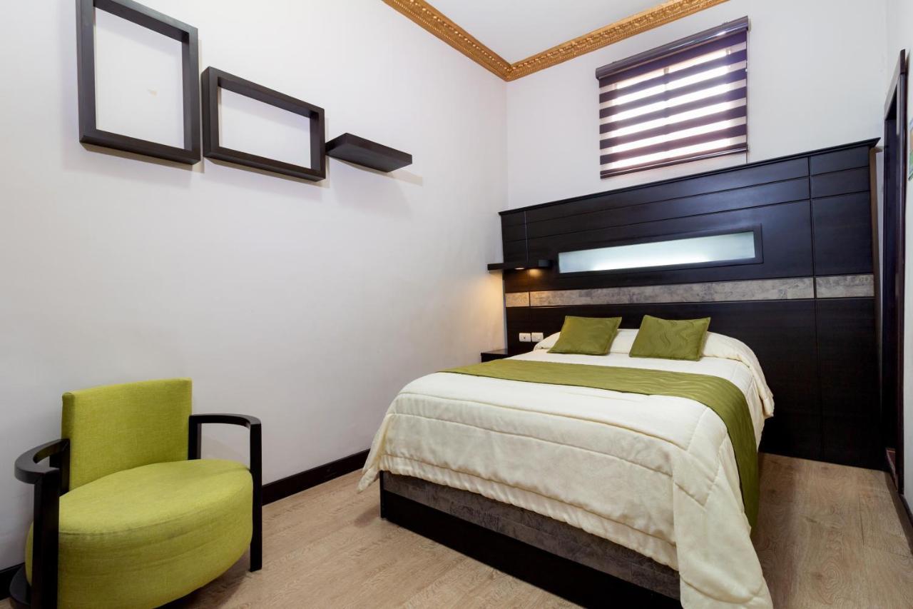 Hotel Majestic 2 By Hhg Κουένκα Εξωτερικό φωτογραφία