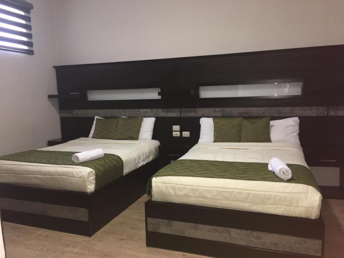 Hotel Majestic 2 By Hhg Κουένκα Εξωτερικό φωτογραφία