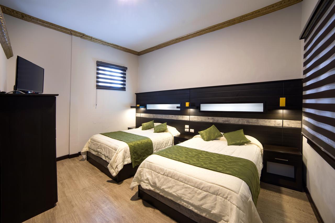Hotel Majestic 2 By Hhg Κουένκα Εξωτερικό φωτογραφία